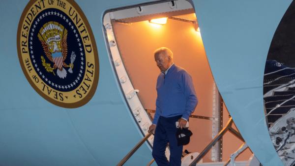 Biden halts new natural gas export facilities